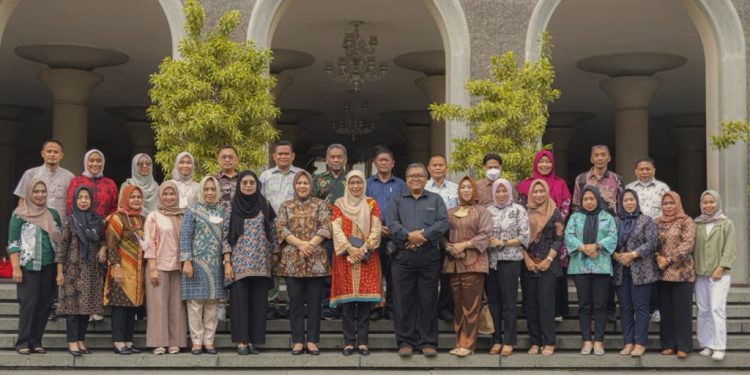 Bahas Tugas Belajar, Wali Kota Kotamobagu Sambangi UGM Yogyakarta