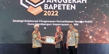 Wali Kota Terima Penghargaan Bapeten Award 2022