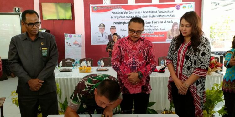 Bupati Limi Mokodompit Hadiri Deklarasi Pencegahan Pernikahan Usia Dini
