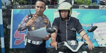 Polres Bitung Gelar Bimbel kepada 15 Pemohon SIM yang Tidak Lulus Ujian Teori dan Praktik SIM