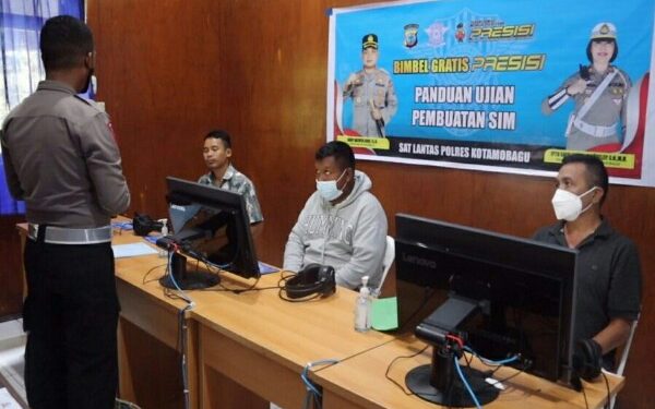 Puluhan Warga yang Belum Lulus Ujian Penerbitan SIM, Dapat Bimbel Gratis dari Satlantas Polres Kotamobagu