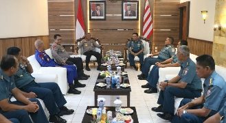 Jalin Silaturahmi dan Sinergitas, Kapolda Sulut Kunjungi Danlantamal VIII Manado