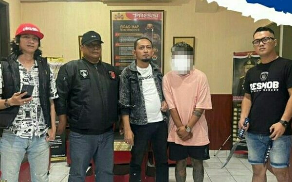 Tim ROTR Polresta Manado Amankan Seorang Warga Tuminting Bawa Pedang Samurai