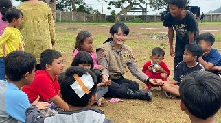 Upaya Polri Kembalikan Senyum Anak-anak dan Ibu-ibu Korban Gempa Cianjur