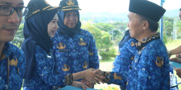 Sekda Boltim Serahkan SK 100 Persen kepada 87 CPNS Formasi 2019