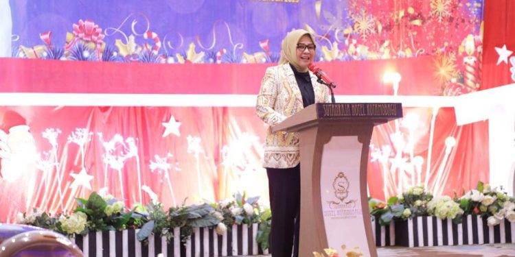 Didampingi Wawali, Wali Kota Hadiri Ibadah Perayaan Natal