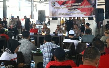 Kapolda Sulut Hadiri Jumat Curhat dan ‘Blusukan’ di Pasar Bersehati Manado, Cek Harga Pangan Jelang Nataru