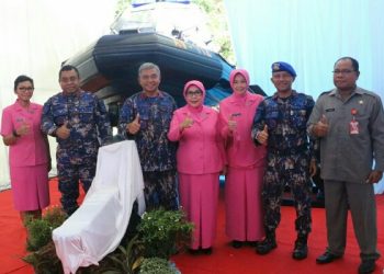 Dukung Tugas Patroli Perairan, Kapolda Sulut Resmikan Penggunaan Kapal Karet RIB Milik Polairud