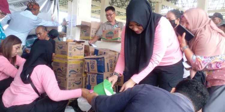 Pemkab Boltim dan TPP PKK Gelar Pasar Murah