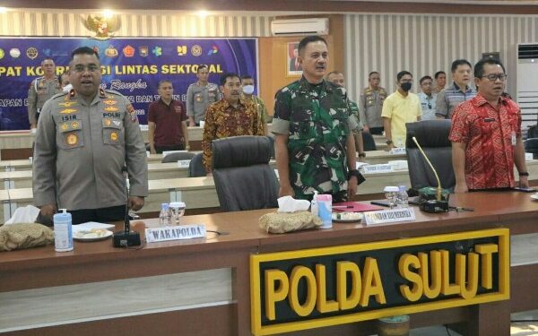 Polda Sulut dan Stake Holder Terkait Ikuti Vicon Rakor Lintas Sektor Kesiapan Pengamanan Nataru
