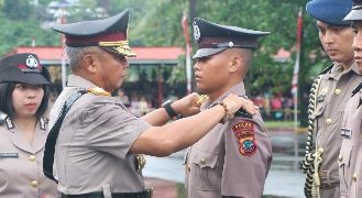 Di Bawah Guyuran Hujan, Kapolda Sulut Lantik 261 Bintara Remaja