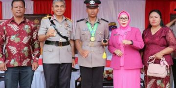 Bangga Anaknya Jadi Polisi, Petani Asal Talaud ini Tegaskan Masuk Anggota Polri Tidak Pakai Uang