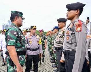 Apel Gelar Pasukan, Kapolri Pastikan Seluruh Pihak Siap Amankan Nataru