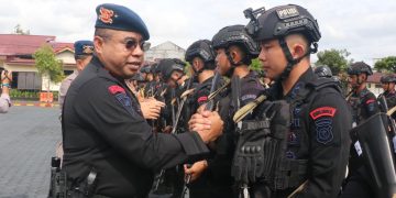 Wakapolda Sulut Pimpin Apel Penyambutan Personel Brimob Purna Tugas BKO Polda Papua