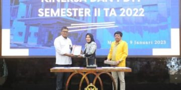 Tatong Bara Didaulat Beri Sambutan Wakili 5 Pimpinan Daerah saat Terima LHP