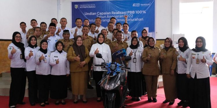 Wali Kota Kotamobagu Gelar Rapat Kerja Perdana bersama Camat, Lurah dan Sangadi