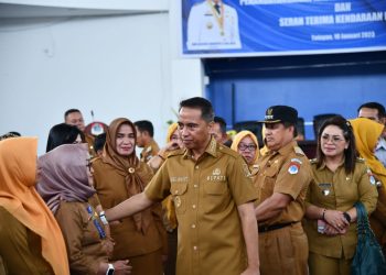 Bupati Sachrul Teken NPHD dengan Sangadi se Boltim