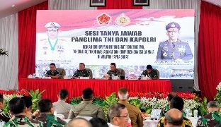 Silaturahmi Bareng Masyarakat di Papua Barat, Kapolri: TNI-Polri Solid dan Siap Kawal Program Pemerintah