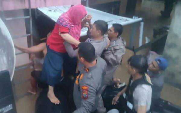 Banjir-Tanah Longsor di Manado, 5 Orang Meninggal Dunia dan Ribuan Warga Dievakuasi