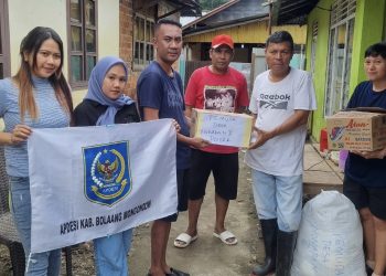 Peduli Bencana Banjir dan Tanah Longsor Manado,  Pemuda Desa Nonapan II Salurkan Bantuan