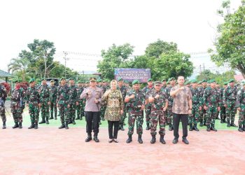 Wali Kota Lepas 92 Personel Kipan C Yonif 713/ST