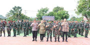 Wali Kota Lepas 92 Personel Kipan C Yonif 713/ST