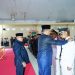 Bupati Bolmut bersama Wakil Bupati saat melantik para pejabat (Foto : Istimewa)