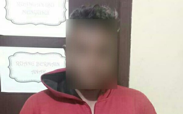 Mabuk Berujung Adu Mulut dan Tikam Teman Sendiri, DB Diamankan Resmob Polsek Aertembaga
