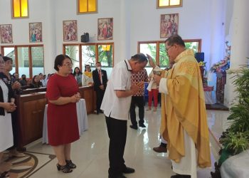 Bupati Royke Roring Hadiri Misa Syukur 100 Tahun Pembaptisan Pertama Umat Katolik Pinabetengan