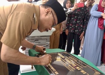 Limi Mokodompit Resmikan Masjid Jannatul Ma’wa Kelurahan Imandi