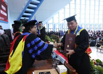 Wabub RD, Sandang Gelar Magister Administrasi Publik