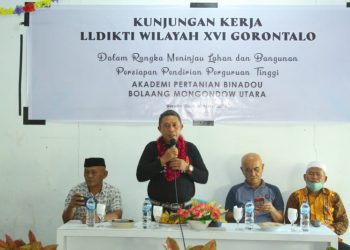 Dr. Rivai Hamza M,Si, perwakilan LLDIKTI XVI Gorontalo, saat menyampaikan sambutannya (Foto : Istimewa)