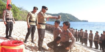 Kapolda Sulut Pimpin Upacara Penutupan Tradisi Pembaretan Bintara Remaja