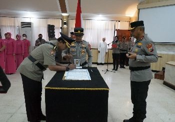 Kapolda Sulut Lantik Pejabat Irwasda