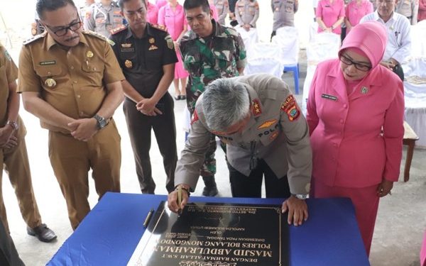 Kapolda Sulut Resmikan Masjid Abdulrahman dan Pura Bhayangkara Winayaka Polres Bolmong
