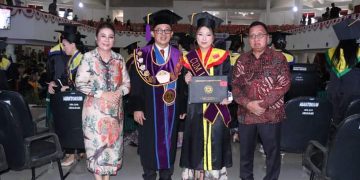 Putri Wabub Dondokambey Diwisuda Program Sarjana Universitas Sam Ratulangi Manado