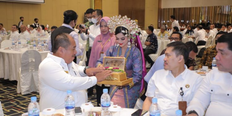 Wabup Asahan Ikut Konsultasi Publik RPD dan RKPD Provinsi Sumut