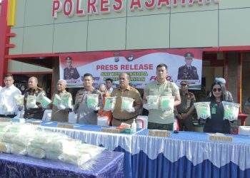 Bupati Surya Ikuti Press Rilis SatRes Narkoba Polres Asahan