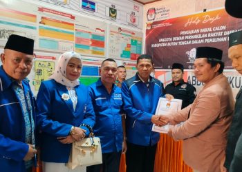 Resmi Daftarkan 25 Bacaleg Di KPU Buteng, PAN Yakin Pasti Menang