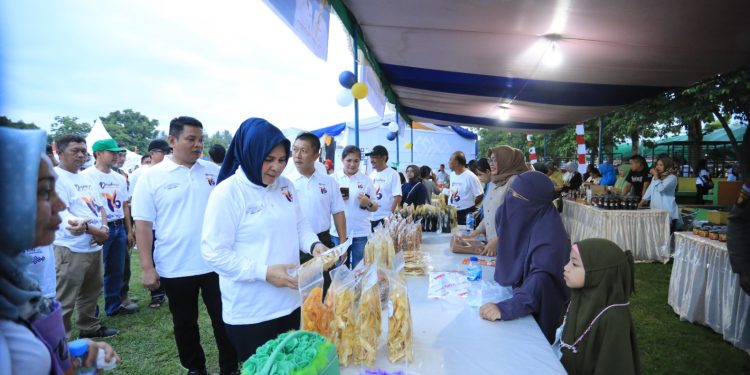 Setelah Buka Kotamobagu Expo, Tatong Bara Kunjungi Stand Festival Kuliner dan Produk UMKM