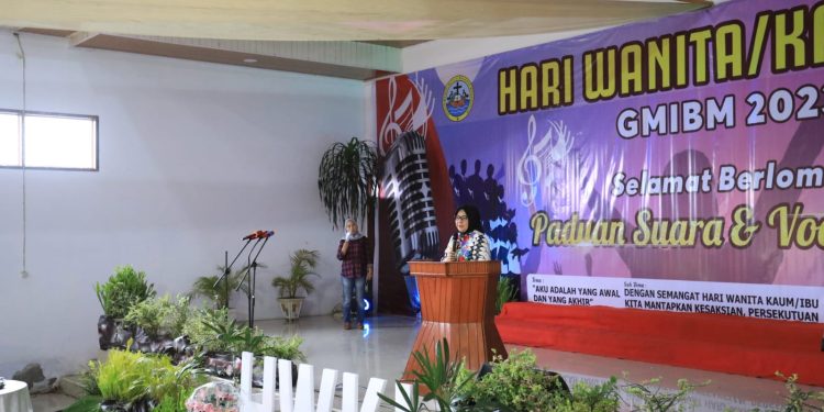 Tatong Bara Hadiri Hari Wanita Kaum Ibu GMIBM