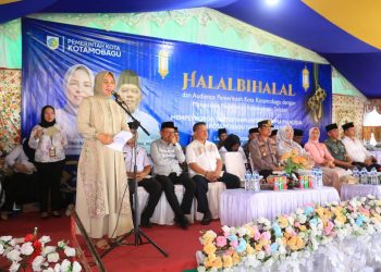 Wali Kota dan Wakil Wali Kota Halal Bihalal Bersama Masyarakat Kotamobagu Timur
