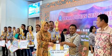 Disambut Secara Adat, Tatong Bara Hadiri Pesparawi KP-PKB Germita di Kabupaten Talaud