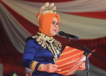 Tatong Bara Irup Upacara HUT ke-16 Kota Kotamobagu