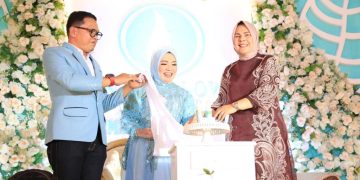 Buka Lapangan Kerja, Tatong Bara Apresiasi  Owner Butik Arfa Kotamobagu