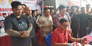Bupati Joune Ganda Buka Open Tournament Catur yang Disponsori BRT