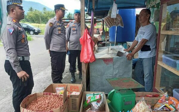 Jumat Curhat, Kapolres Bitung Dialog dengan Pedagang Pasar Sagerat