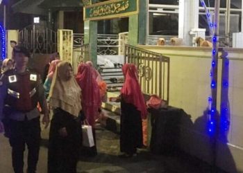 Polresta Manado dan Jajaran Lakukan Pengamanan Salat Tarawih