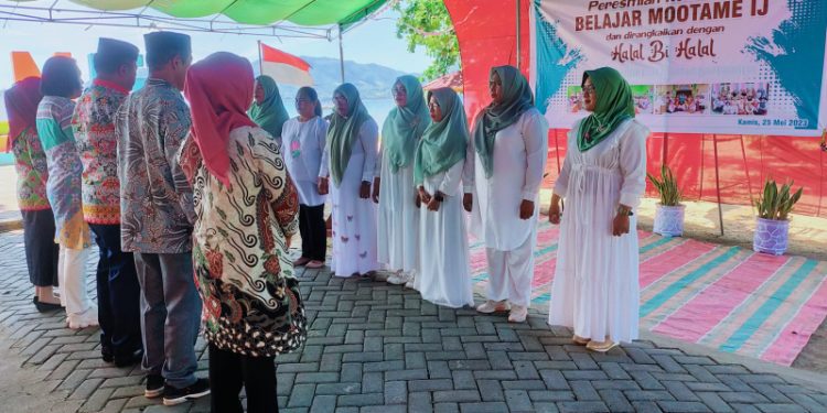 Potret pengukuhan dan peresmian Komunitas Belajar Mootame IJ. (Foto : Istimewa)
