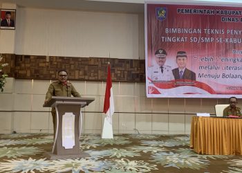 Diikuti Ratusan Guru, Limi Mokodompit Buka Bimtek Penyusunan Karya Tulis Ilmiah